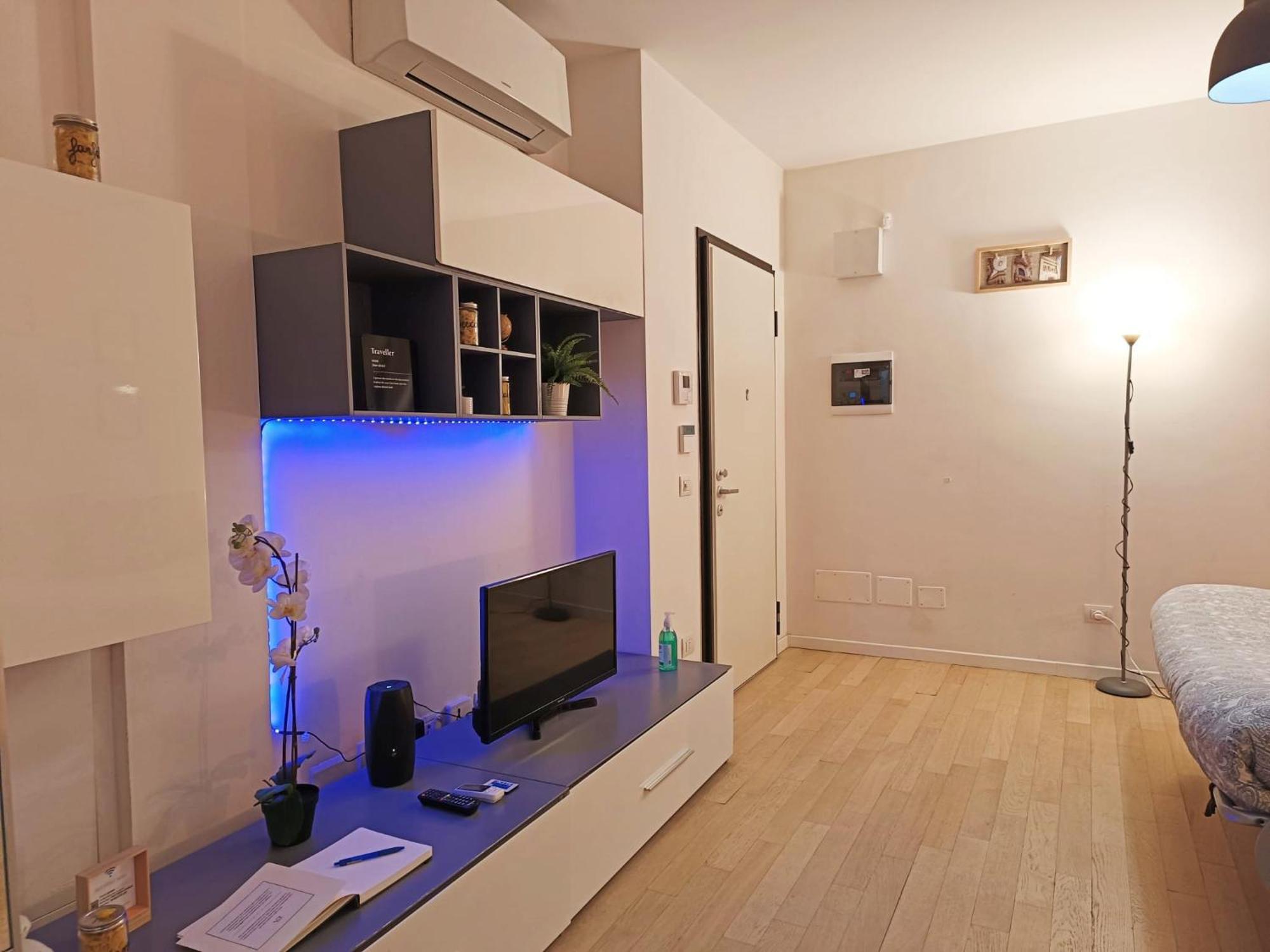 Yr Apartments Milan - Navigli Buitenkant foto