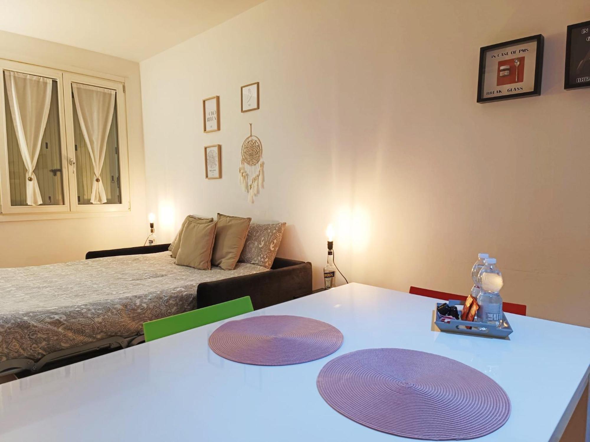 Yr Apartments Milan - Navigli Buitenkant foto